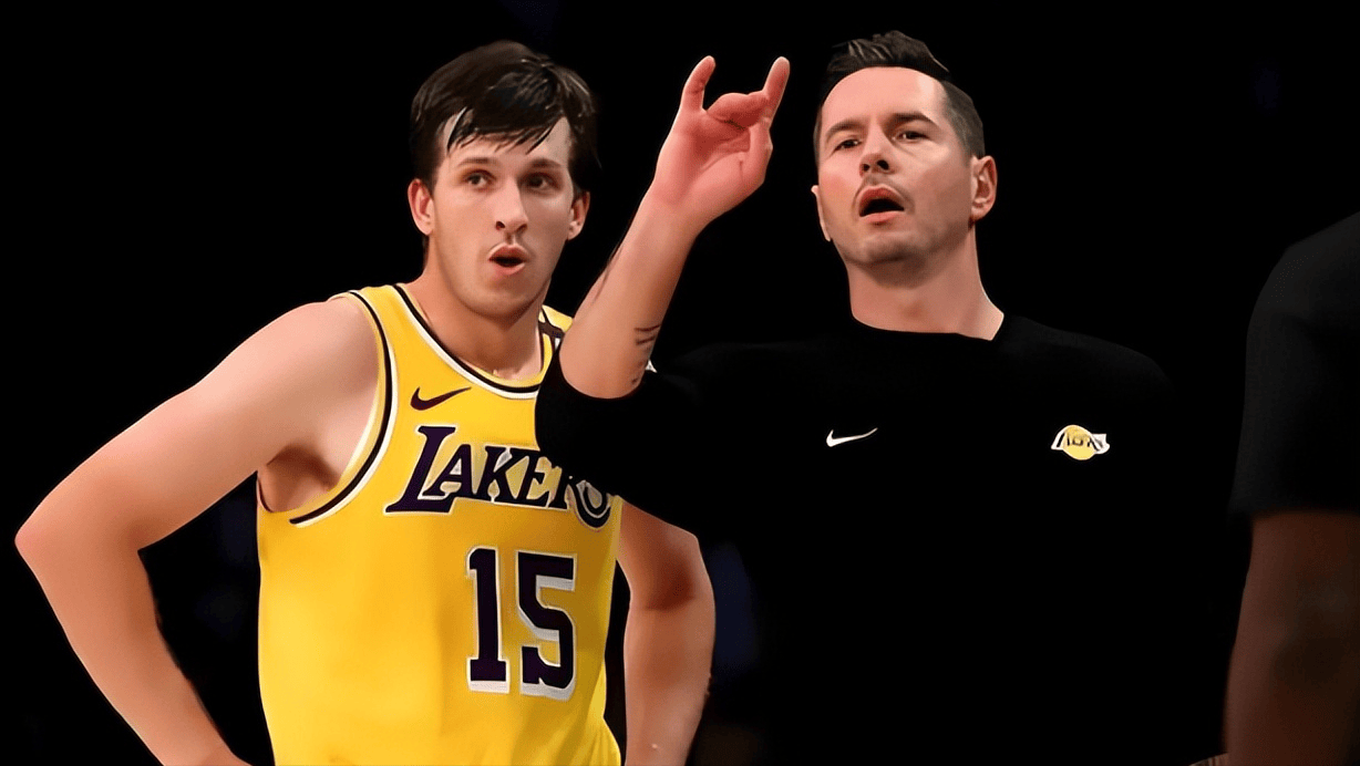 西装暴徒伦纳德受伤缺阵8场！快船总裁曝：没外界想的那么简单（伦纳德因伤连缺8场，快船总裁：情况没外界想得那么简单）