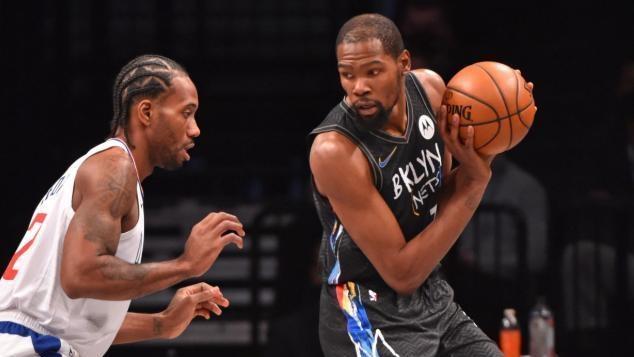 NBA 名人堂球星事迹盘点（NBA名人堂传奇球员风采回顾）