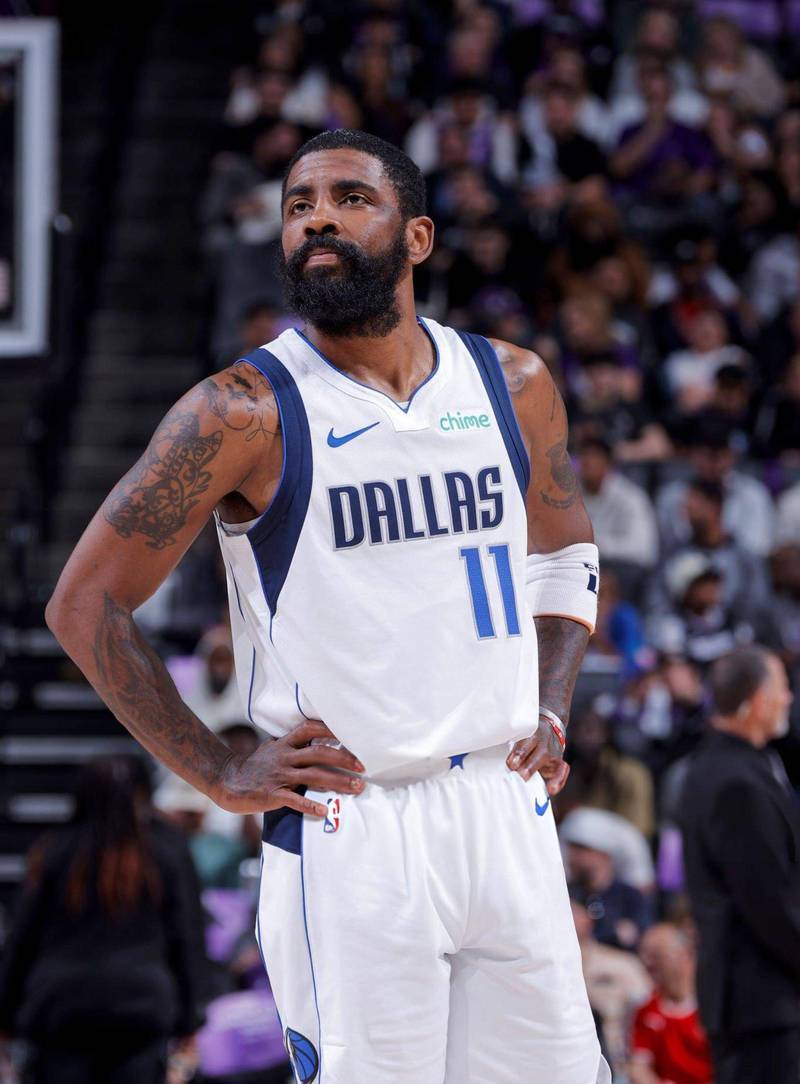 美记：雷迪克曾给予赫伯特·琼斯高度评价，他能帮助湖人冲冠（美媒：雷迪克盛赞赫伯特·琼斯，称其有望助湖人冲击总冠军）