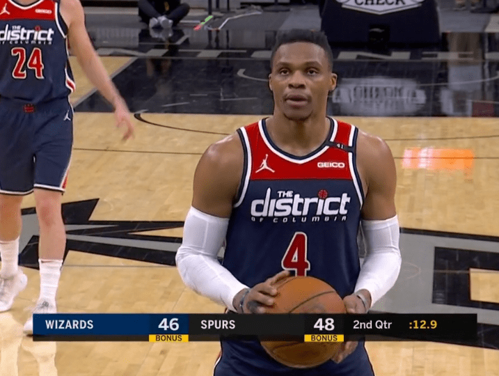 英媒：压垮骆驼的最后一根稻草，或是萨拉赫欧冠防守的懈怠（英媒：萨拉赫欧冠防守端松懈，或成球队崩盘的决定性诱因）